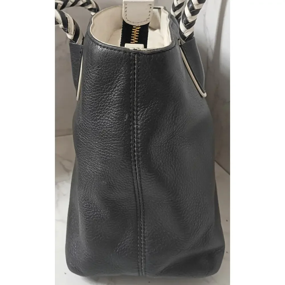 KATE SPADE Woods Drive Bodie Black Pebbled Leather Crossbody w/ Cat Charm
